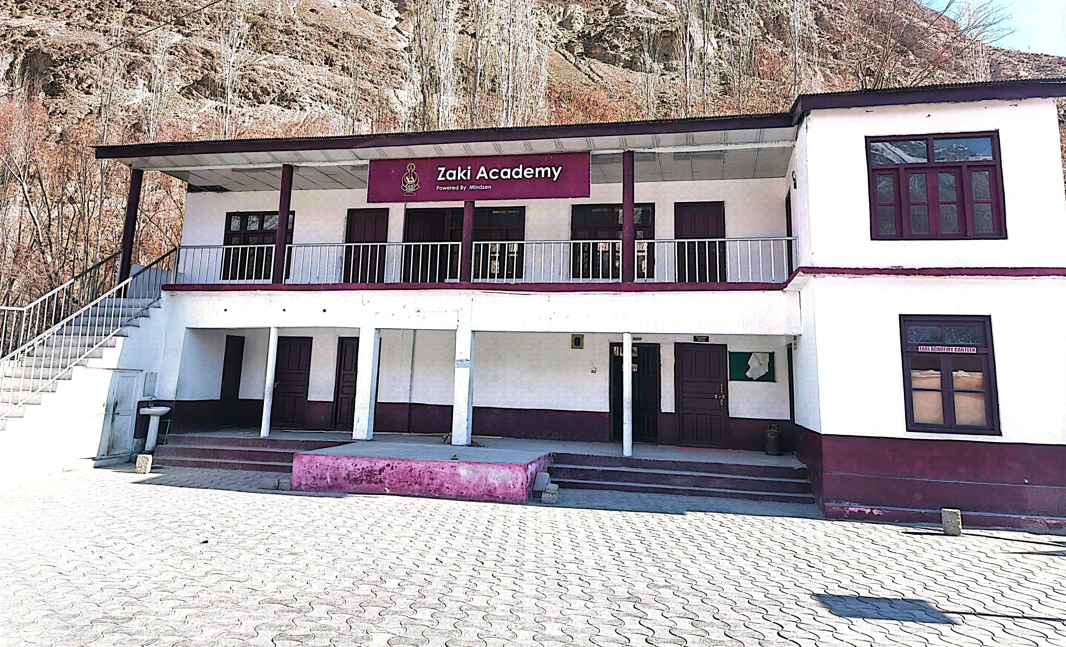 Zaki Academy Ghursay